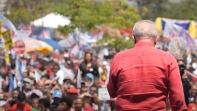 Photo of Com segundo maior número de ministérios da história, Lula toma posse neste domingo